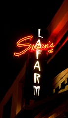 L A  Farm Neon Sign (2)