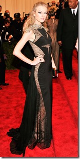 050713-met-ball-taylor-swift-J Mendel